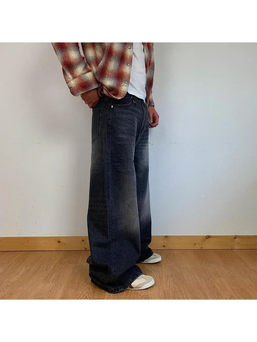 N/A inch waist opening